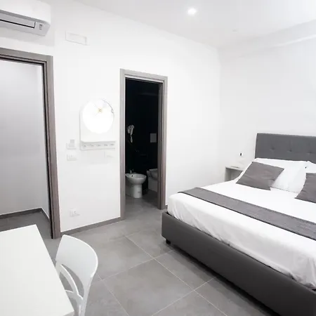 Amazing 3* Naples